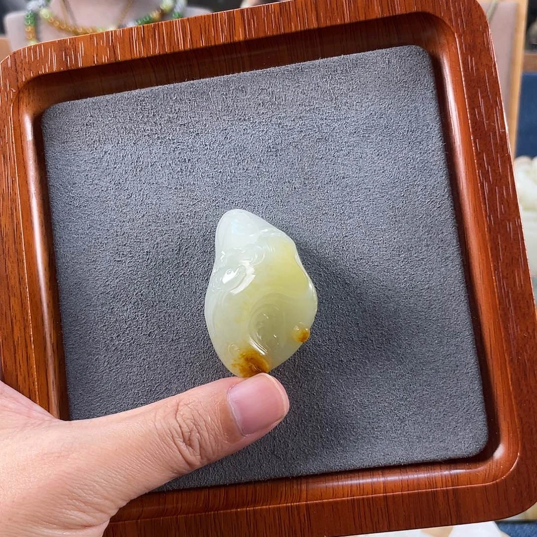 和田玉未镶嵌吊坠(不含链)