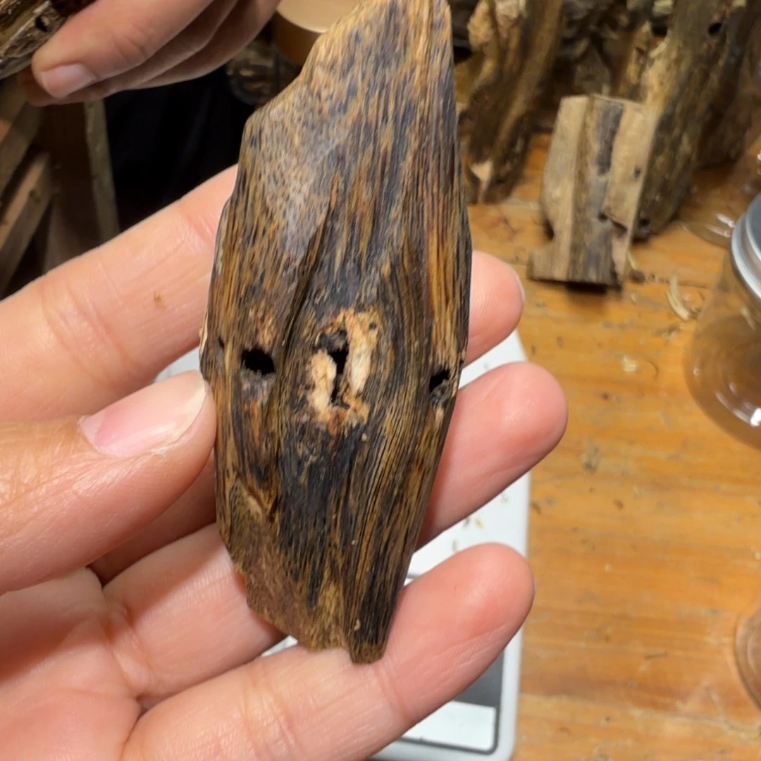 棋楠沉香白奇块料17克