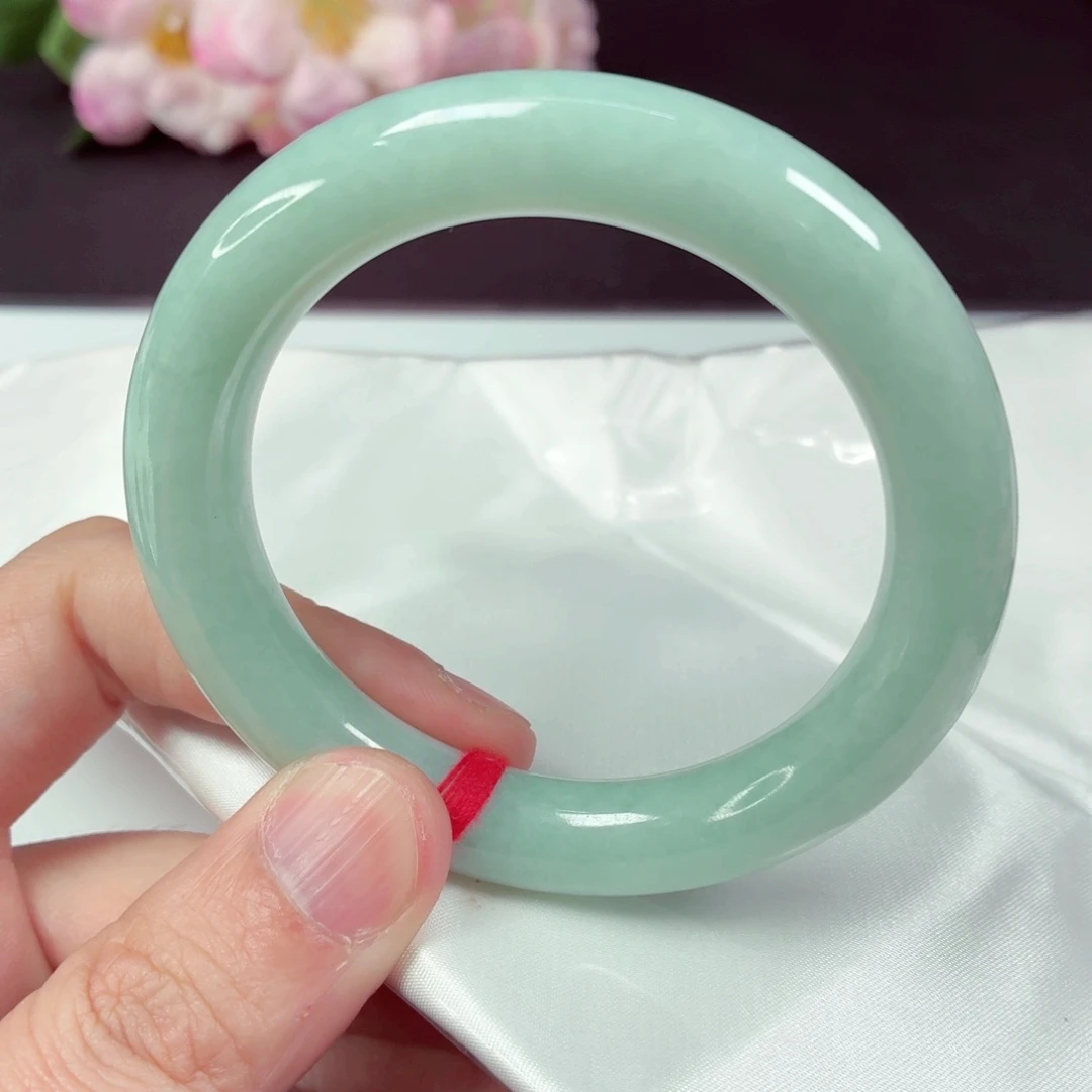 翡翠未镶嵌手镯55.8圈