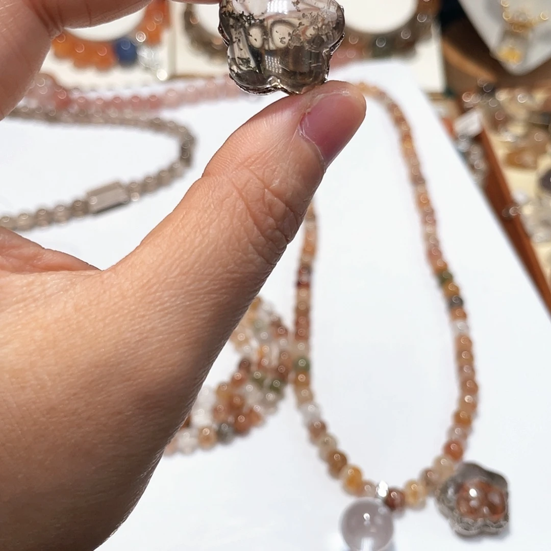 雩****未镶嵌手链水晶幽灵星星