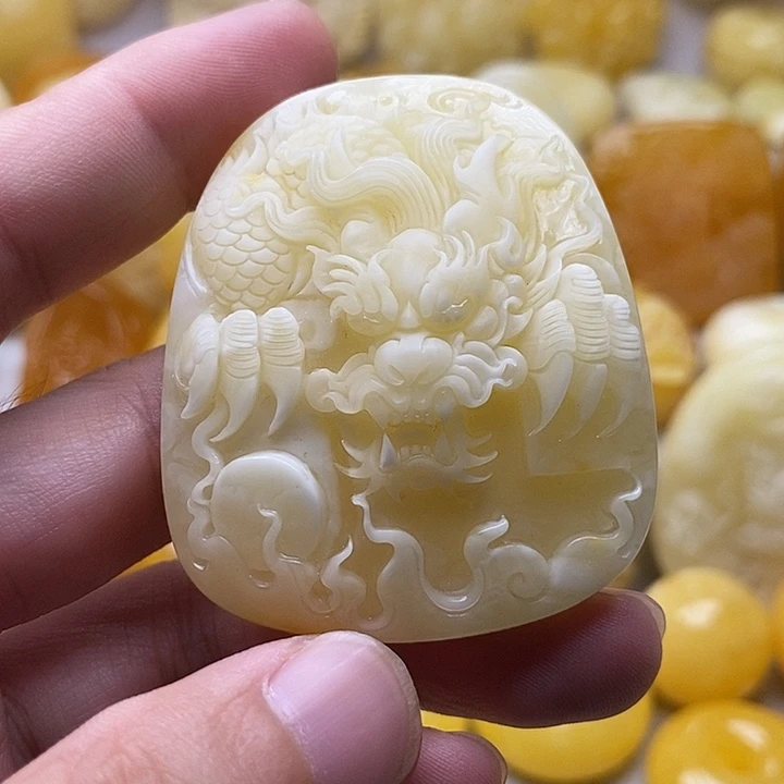 琥珀颈饰未镶嵌琥珀蜜蜡吊坠