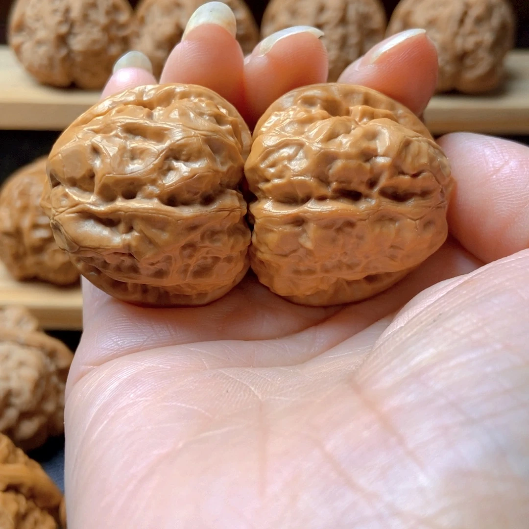 明***天文玩核桃吊坠蛤蟆头