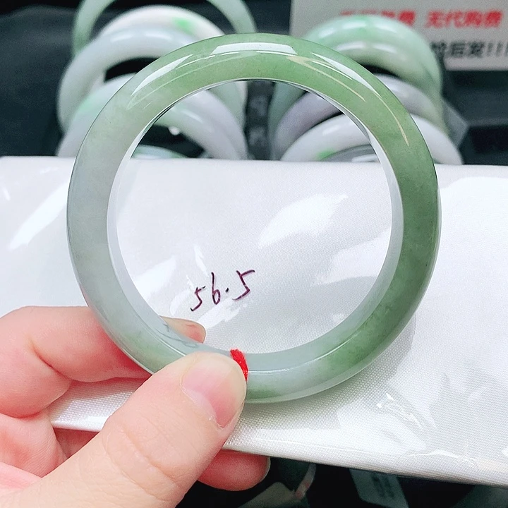 翡翠未镶嵌手镯527