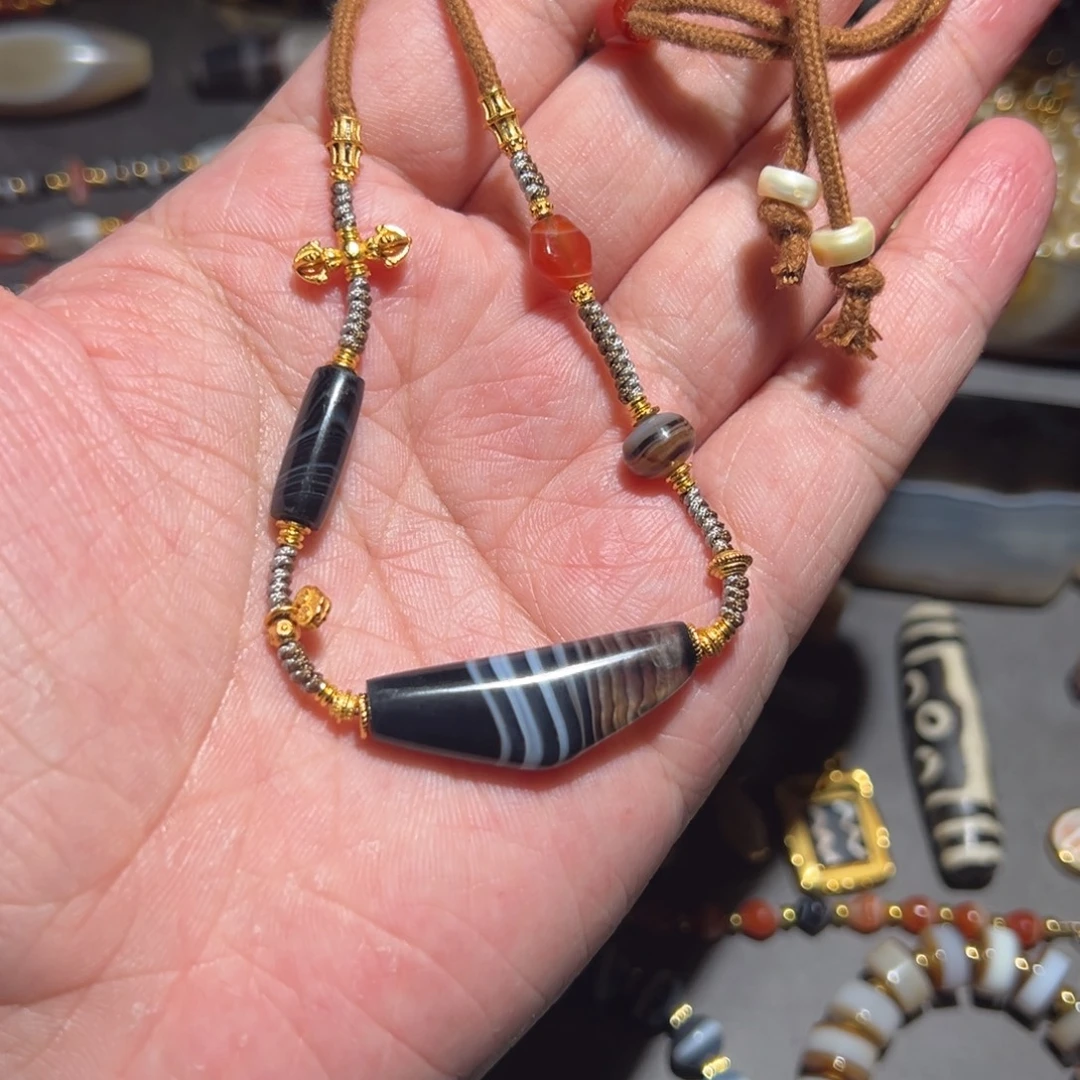 玛瑙/玉髓未镶嵌颈饰