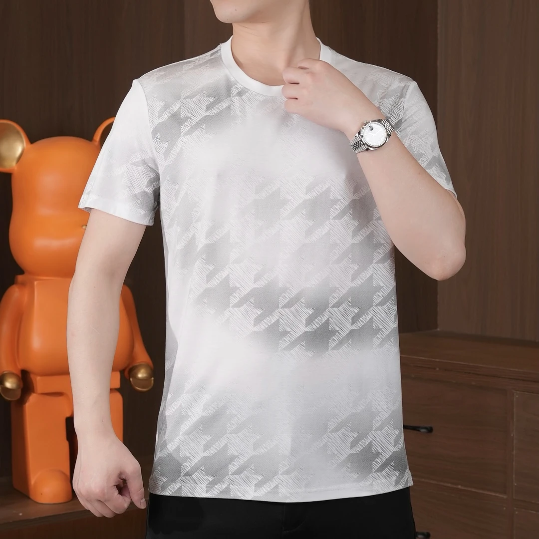 2025夏季男士圆领短袖上衣冰丝几何图案印花百搭时尚高品质帅气