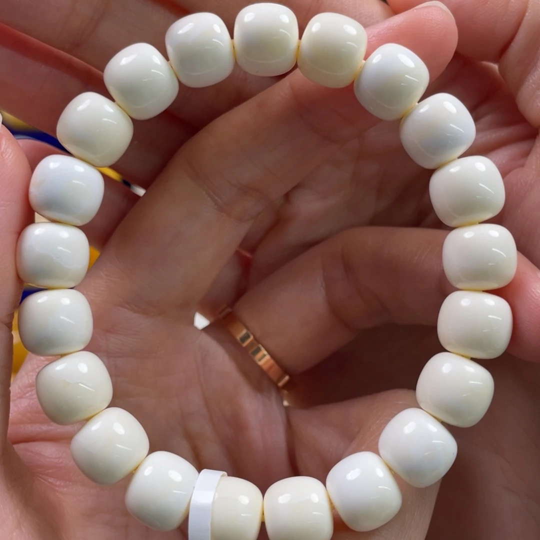 琥珀未镶嵌裸石琥珀蜜蜡