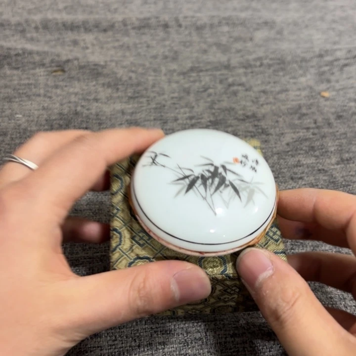 非常好看漂亮的物品