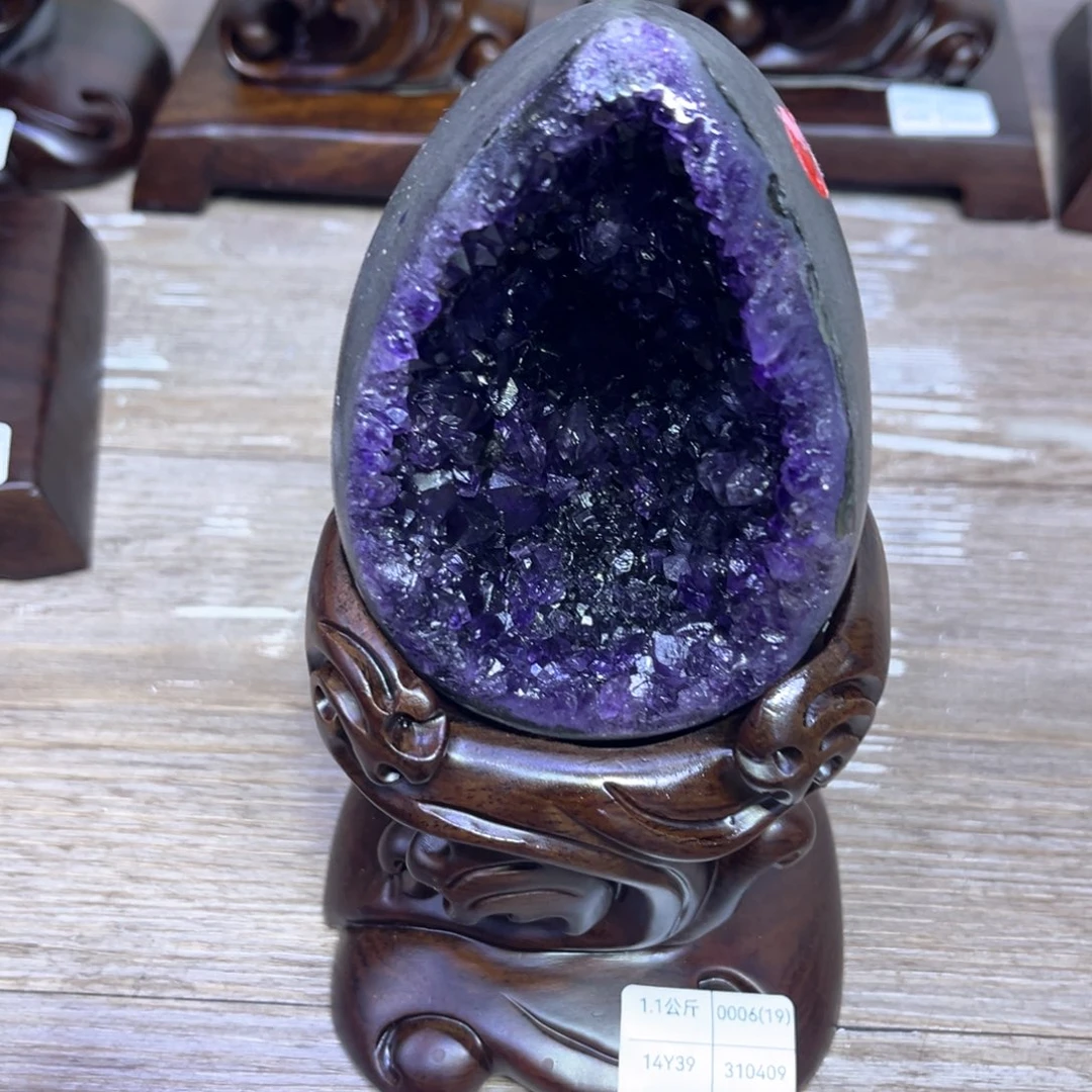 紫晶未镶嵌大型摆件（非配饰）