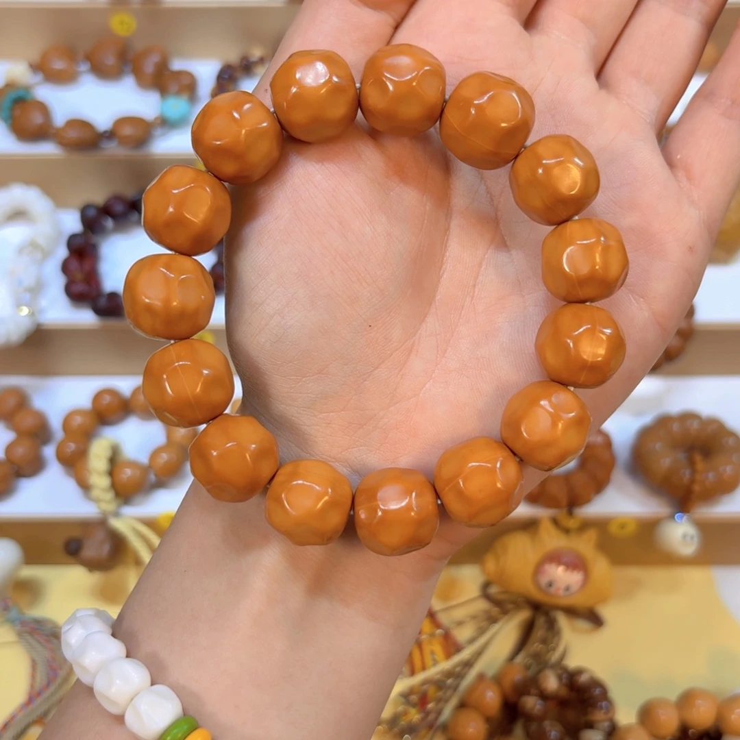 星月菩提手串奶酪