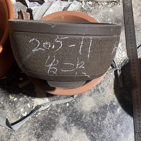 紫砂中国宜兴紫砂花，