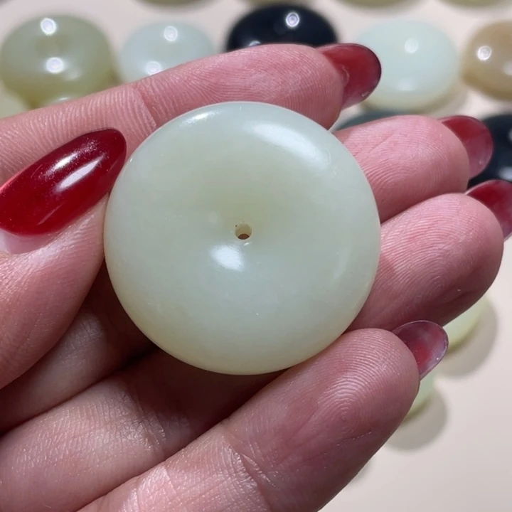 和田玉（糖玉）未镶嵌珠宝半成品