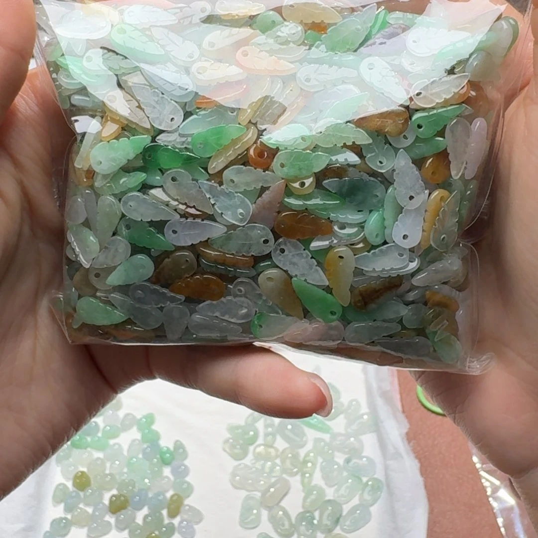 未镶嵌挂件翡翠福利20个，不包邮，拍邮费发货