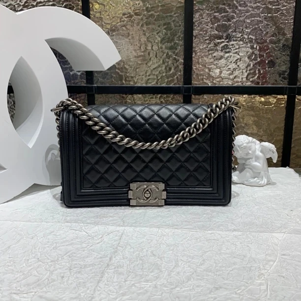 99新 Chanel/香奈儿 Chanel黑银leboy中号 25090104-03