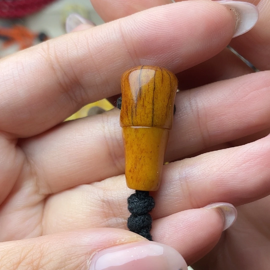 用***9大叶紫檀（黑酸枝木类）