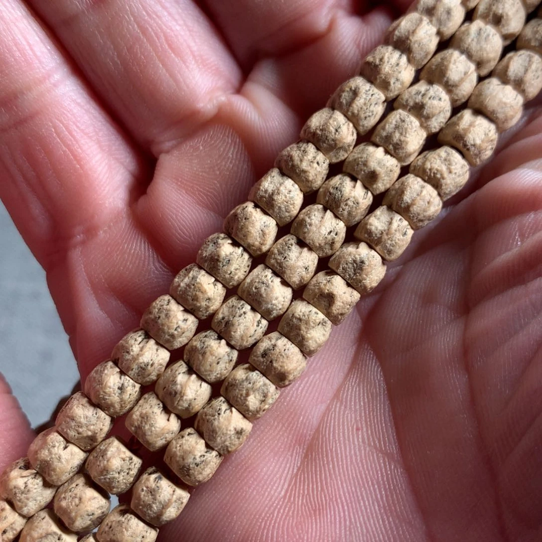 柏香籽/百香籽吊坠