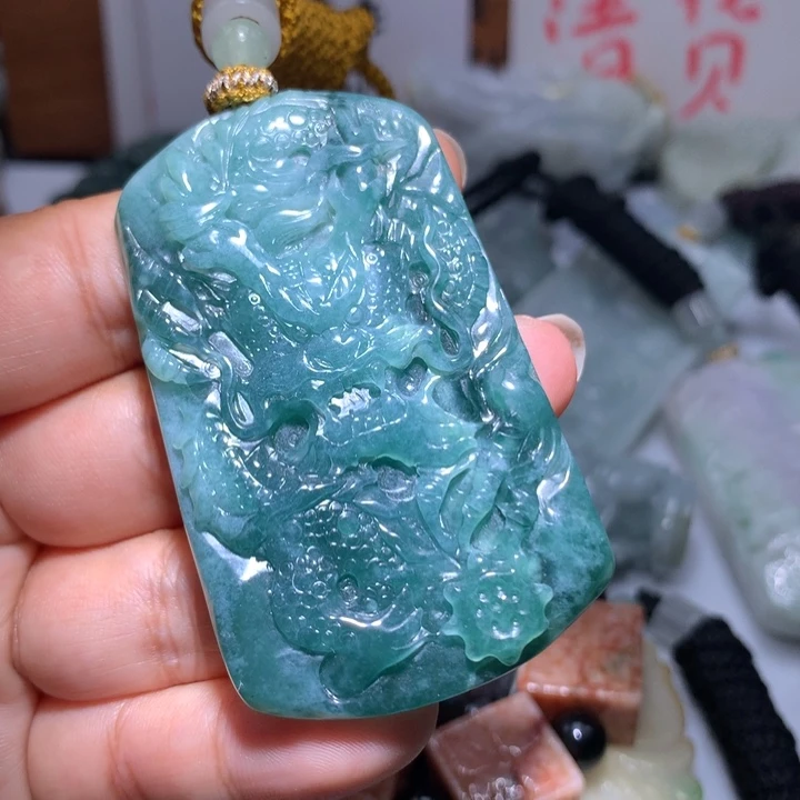 翡翠未镶嵌颈饰保真天然A货翡翠