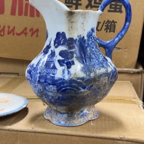 购***人瓷片瑕疵陶瓶。。。。。。。。。。