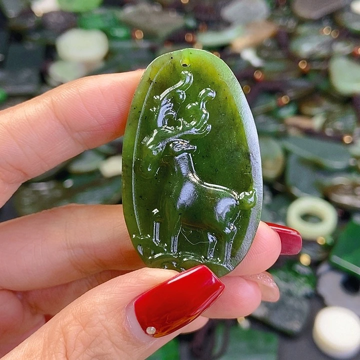 颈饰未镶嵌和田玉