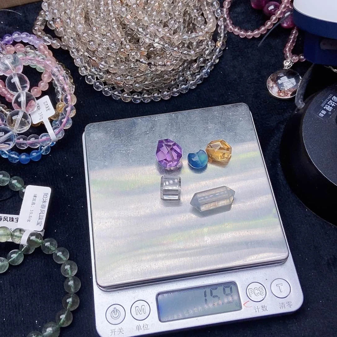 水晶手串未镶嵌T****A5个随形