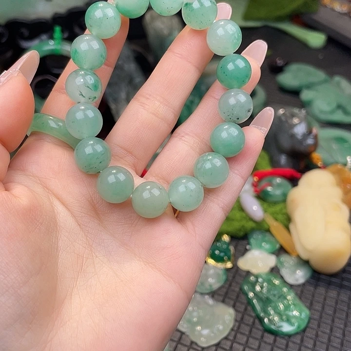 石英质玉未镶嵌吊坠