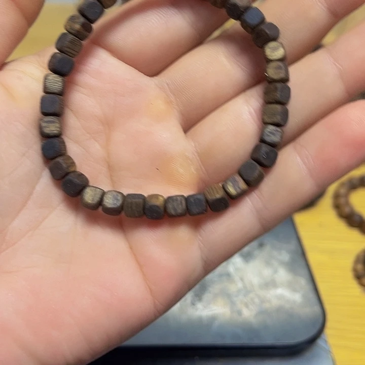 沉香碎屑沉香紫奇方糖05