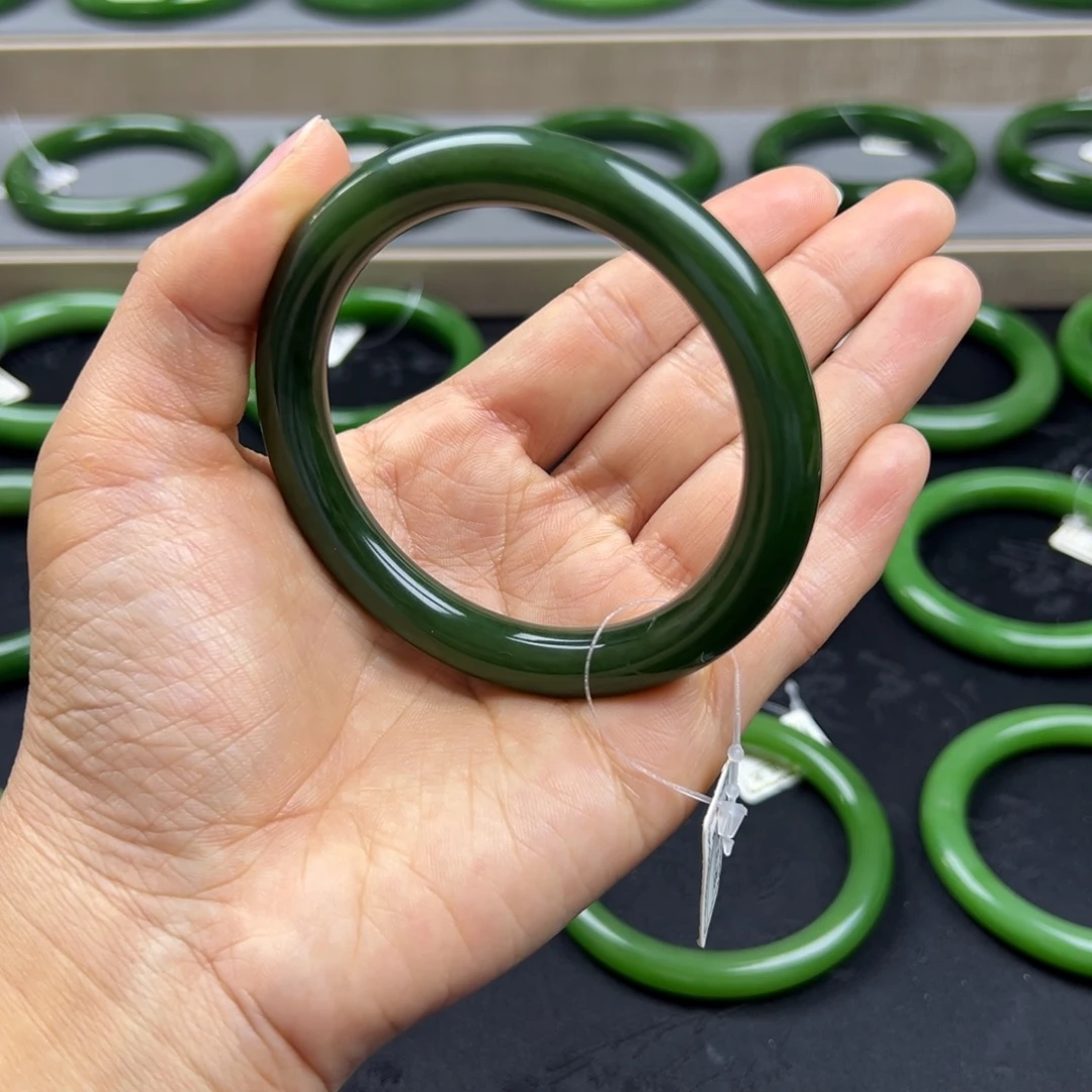 和田玉（碧玉）未镶嵌手镯圆条菠菜