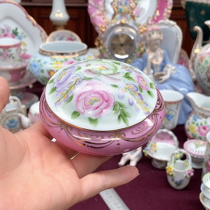 杯碟陶瓷摆件陶瓷