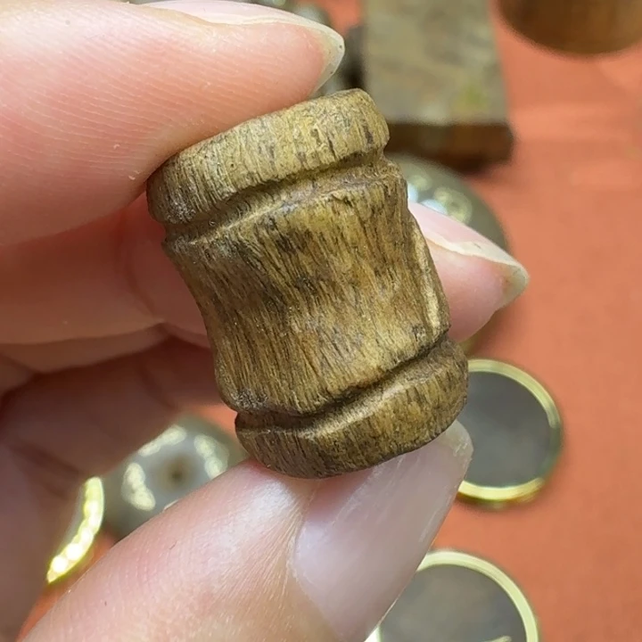 大叶紫檀（黑酸枝木类）