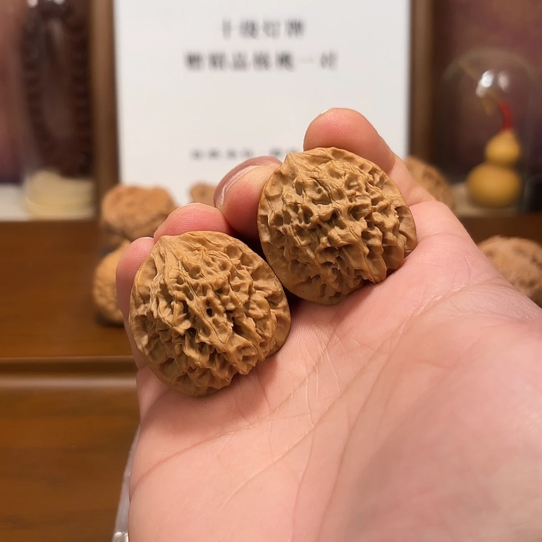 文玩核桃吊坠秦闷