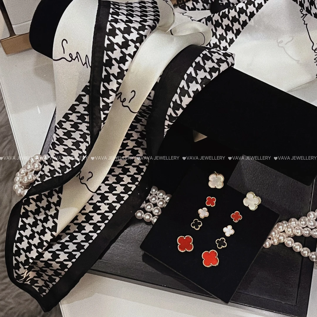 花花耳丁时尚气质轻奢百搭简约经典设计师丝巾