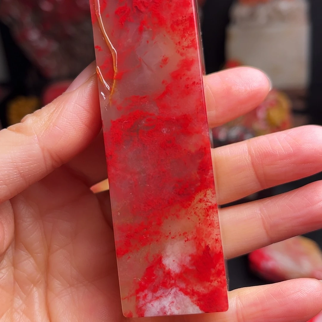 巴林石印石鸡血石方章