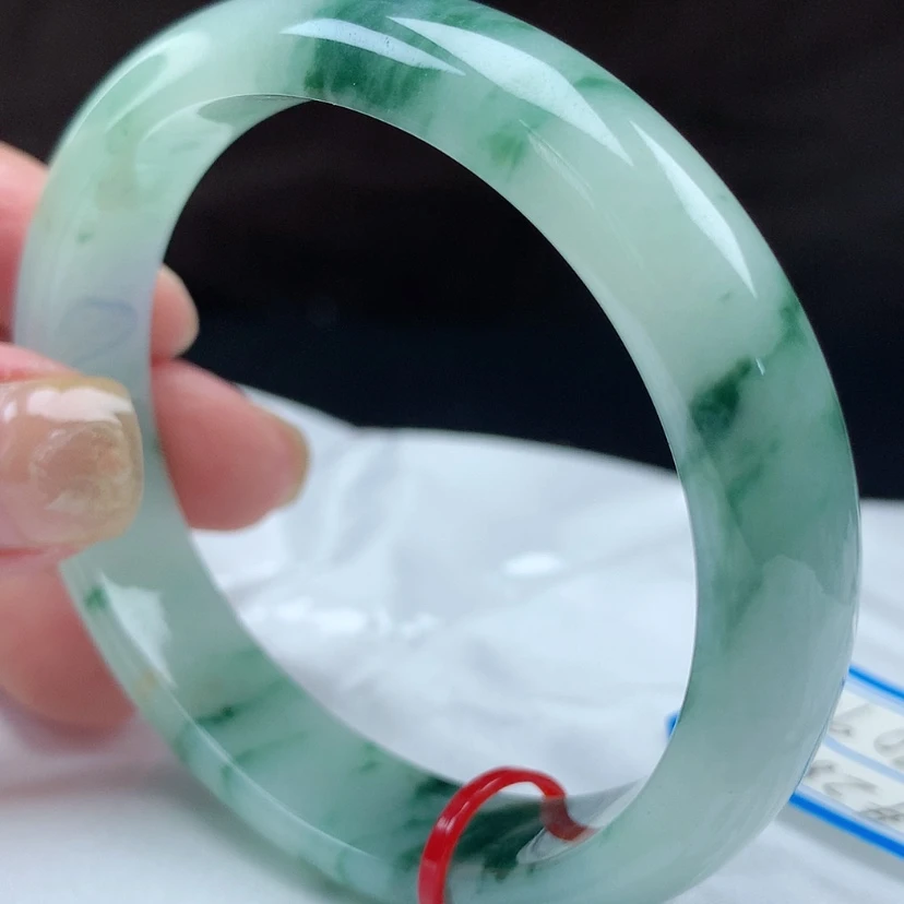 【闪购商品】翡翠手镯（贵妃镯）未镶嵌97090，