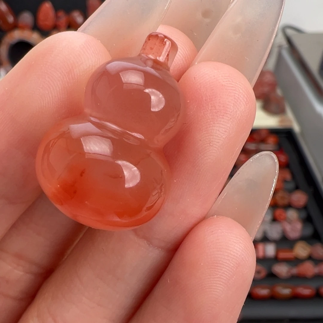 南红玛瑙未镶嵌颈饰胖葫芦吊坠