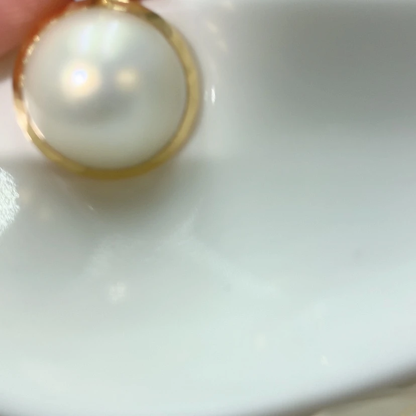 【闪购商品】18K金镶嵌颈饰拼合珍珠（马贝珠）