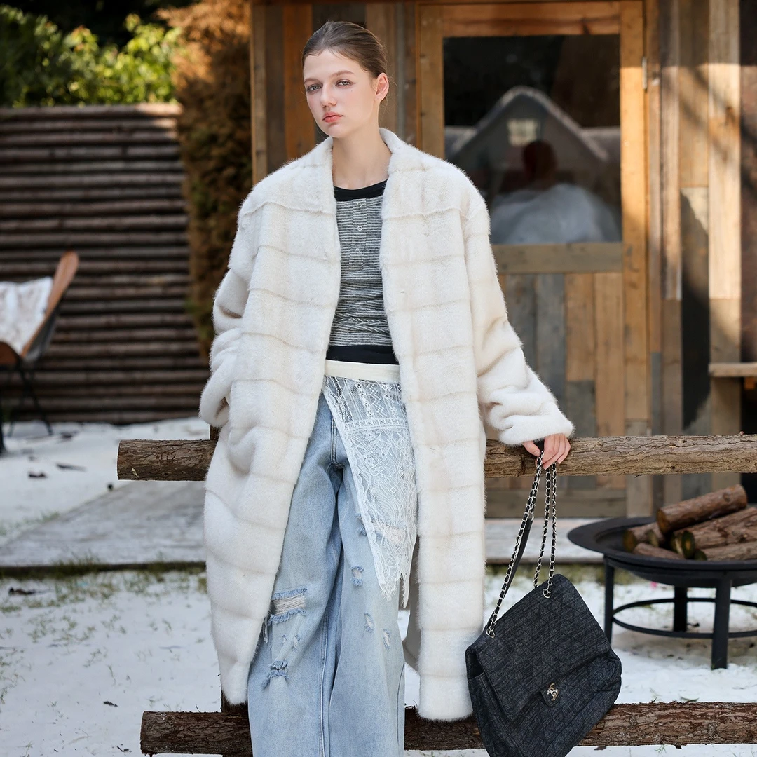 人造皮草 2025冬季白色轻奢人造皮草长款外套气质显瘦年轻款女