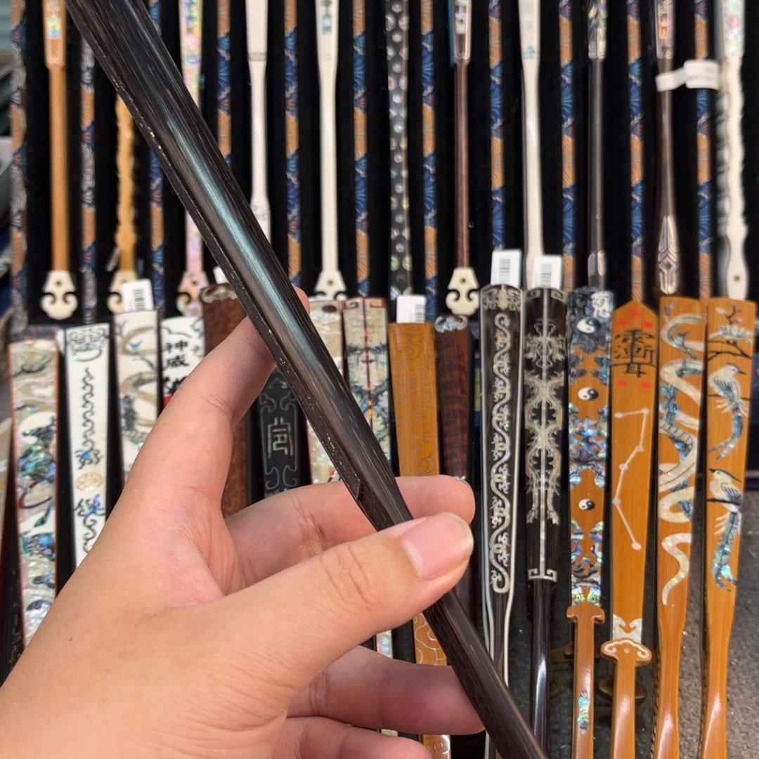 玉***扇子纯手工制作工艺