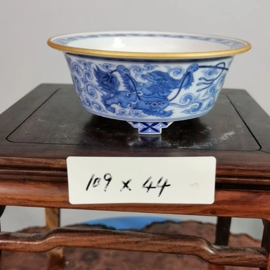 手工坯手绘青花釉下五彩