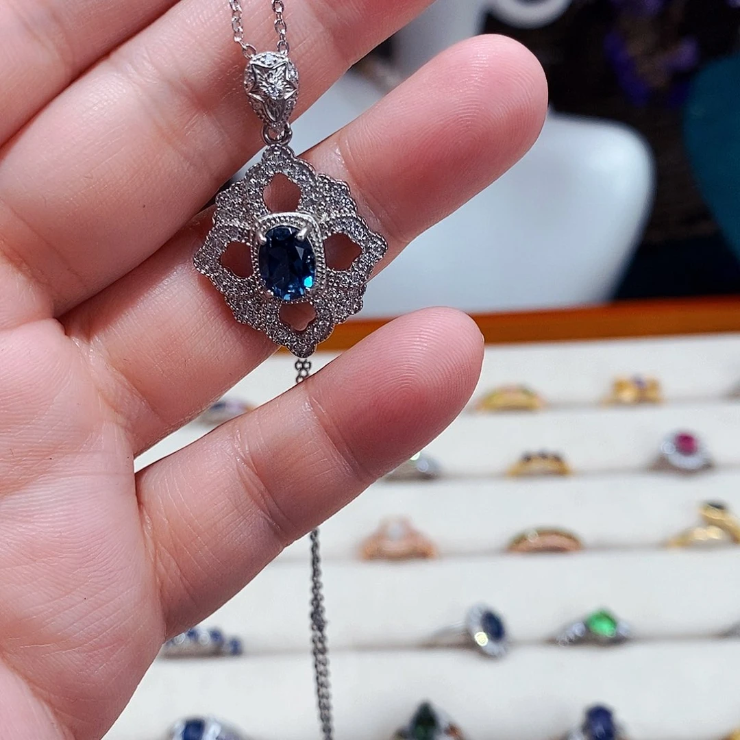 托帕石颈饰银S925镶嵌