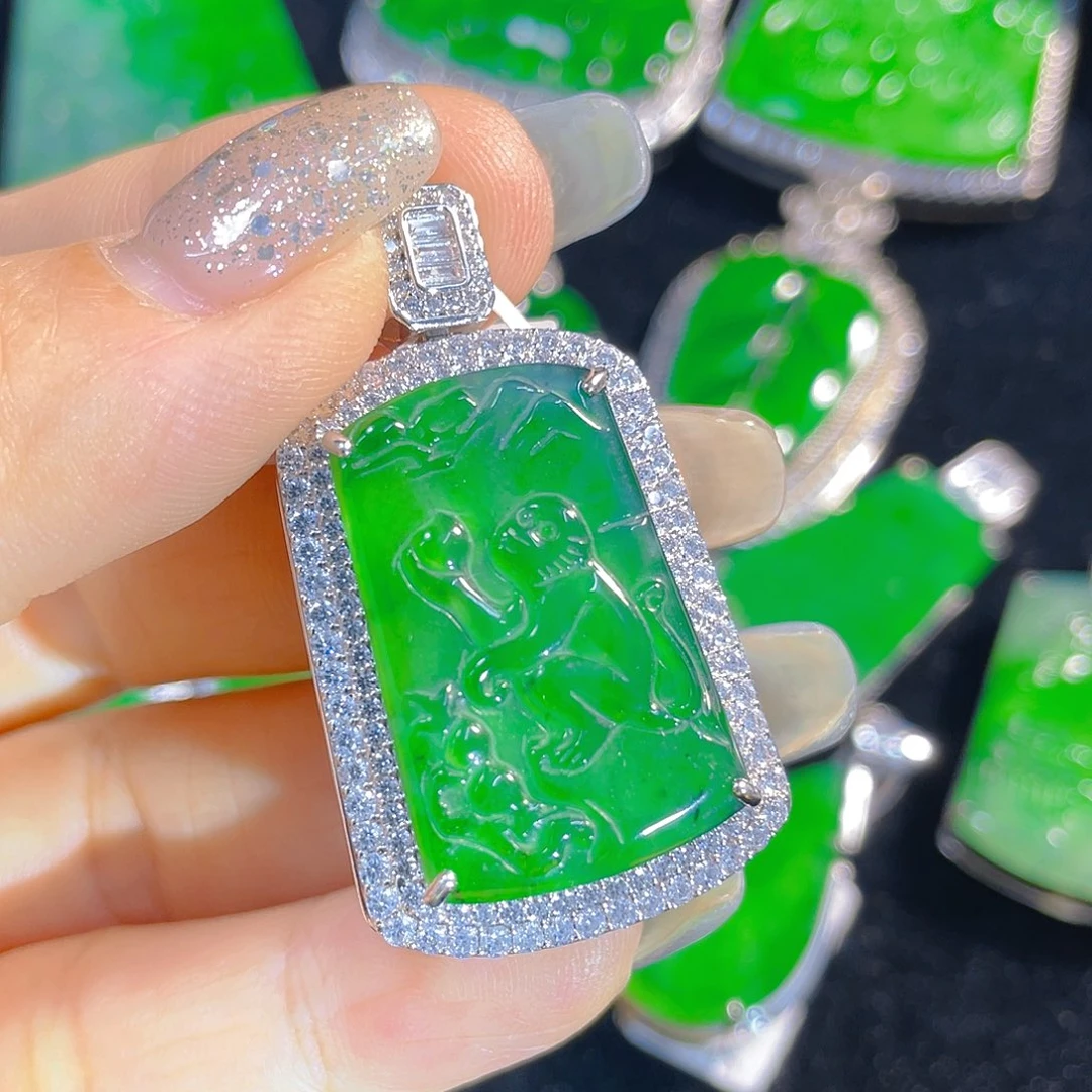 翡翠未镶嵌颈饰翡翠