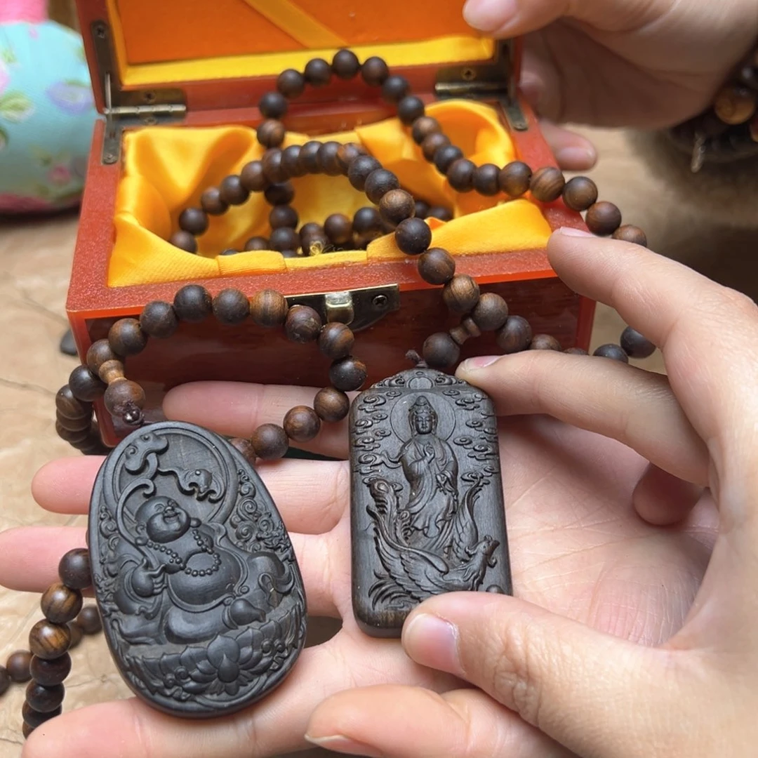 大叶紫檀（黑酸枝木类）