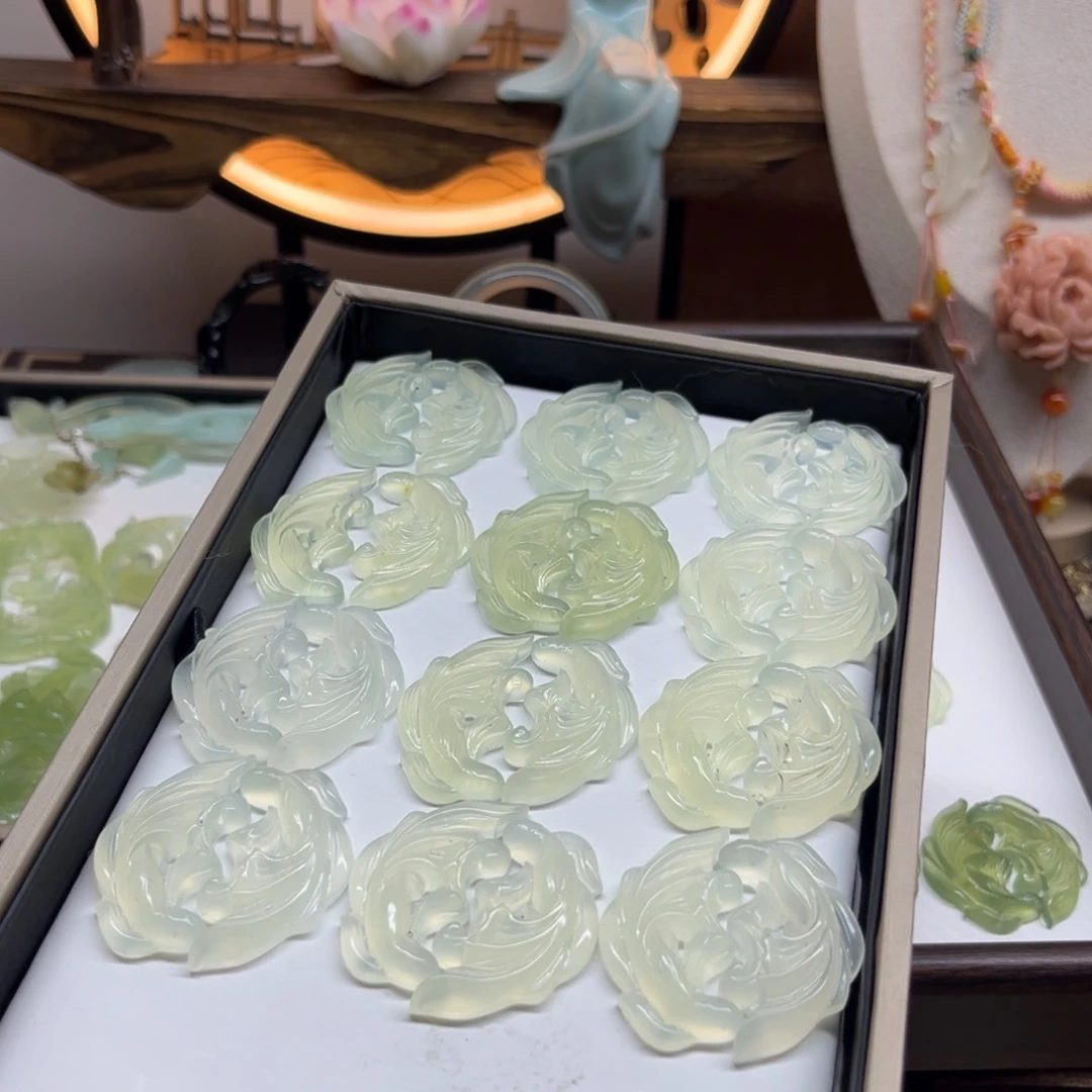 【闪购商品】未镶嵌蛇纹石玉颈饰双鱼吊坠送绳子