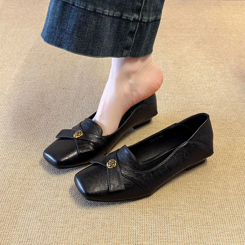 法式单鞋女2025春秋新款山茶花乐福鞋通勤百搭浅口方头玛丽珍鞋