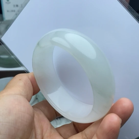 未镶嵌手镯石英质玉（金丝玉）