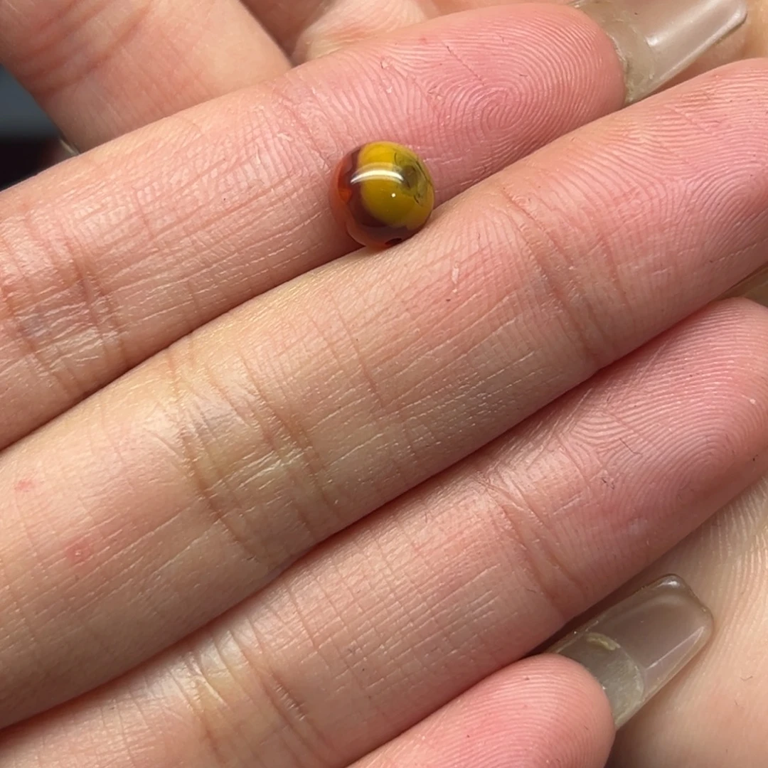 乐***憨南红玛瑙未镶嵌配饰