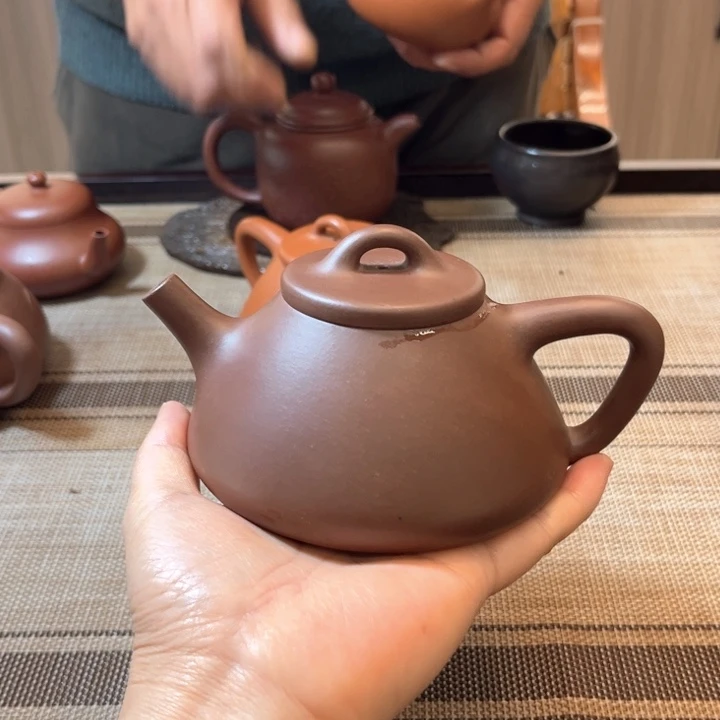 茶壶紫砂全手工制作300 cc