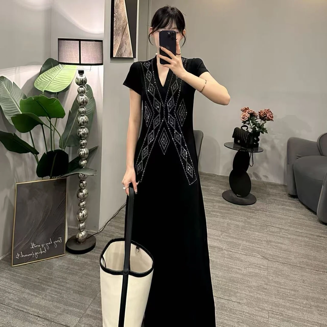 【Gouya】法式菱形格V领连衣长裙女名媛风设计感显瘦气质黑色长裙