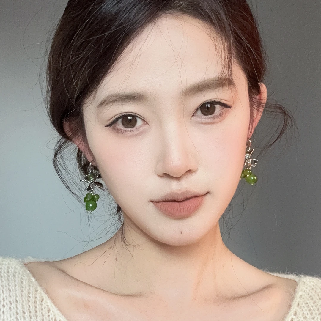 oushipei/欧诗佩 铜合金亚克力耳饰 绿色葡萄串珠耳环长流苏耳坠
