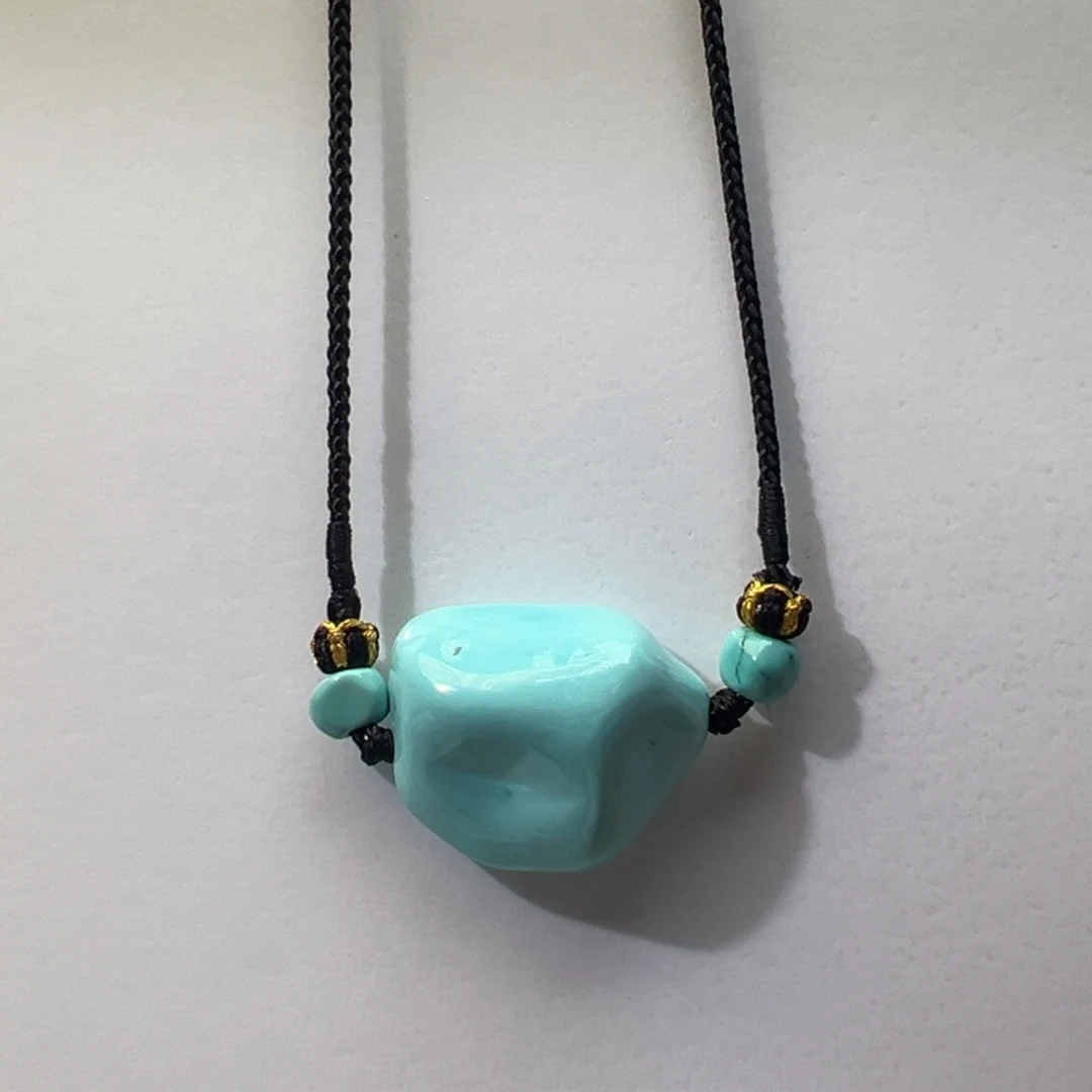 绿松石未镶嵌挂件