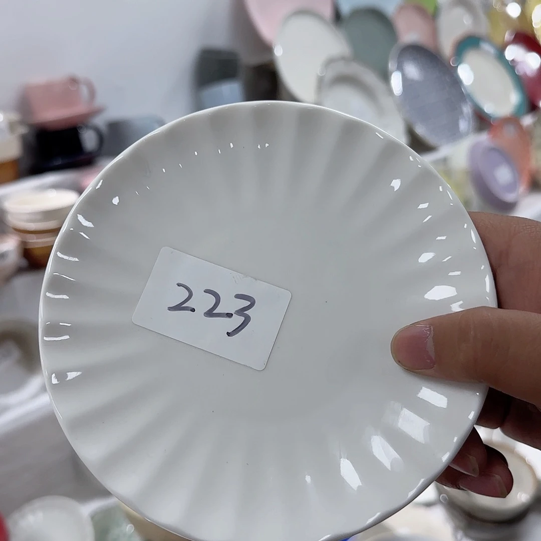 瓷片四个亮面。             y