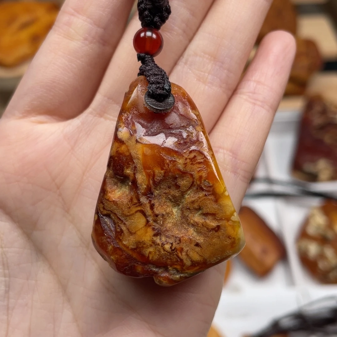 琥珀未镶嵌珠宝奇石
